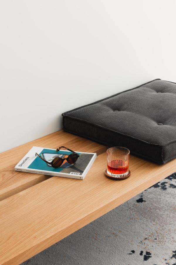 Ebb-Dunedin Eksteriør bilde A futon