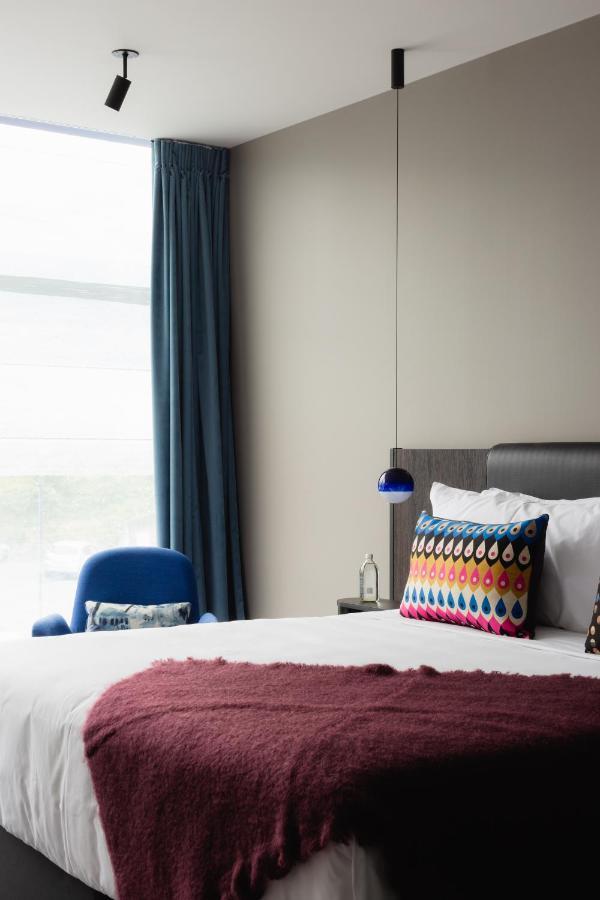 Ebb-Dunedin Eksteriør bilde A bedroom at the hotel